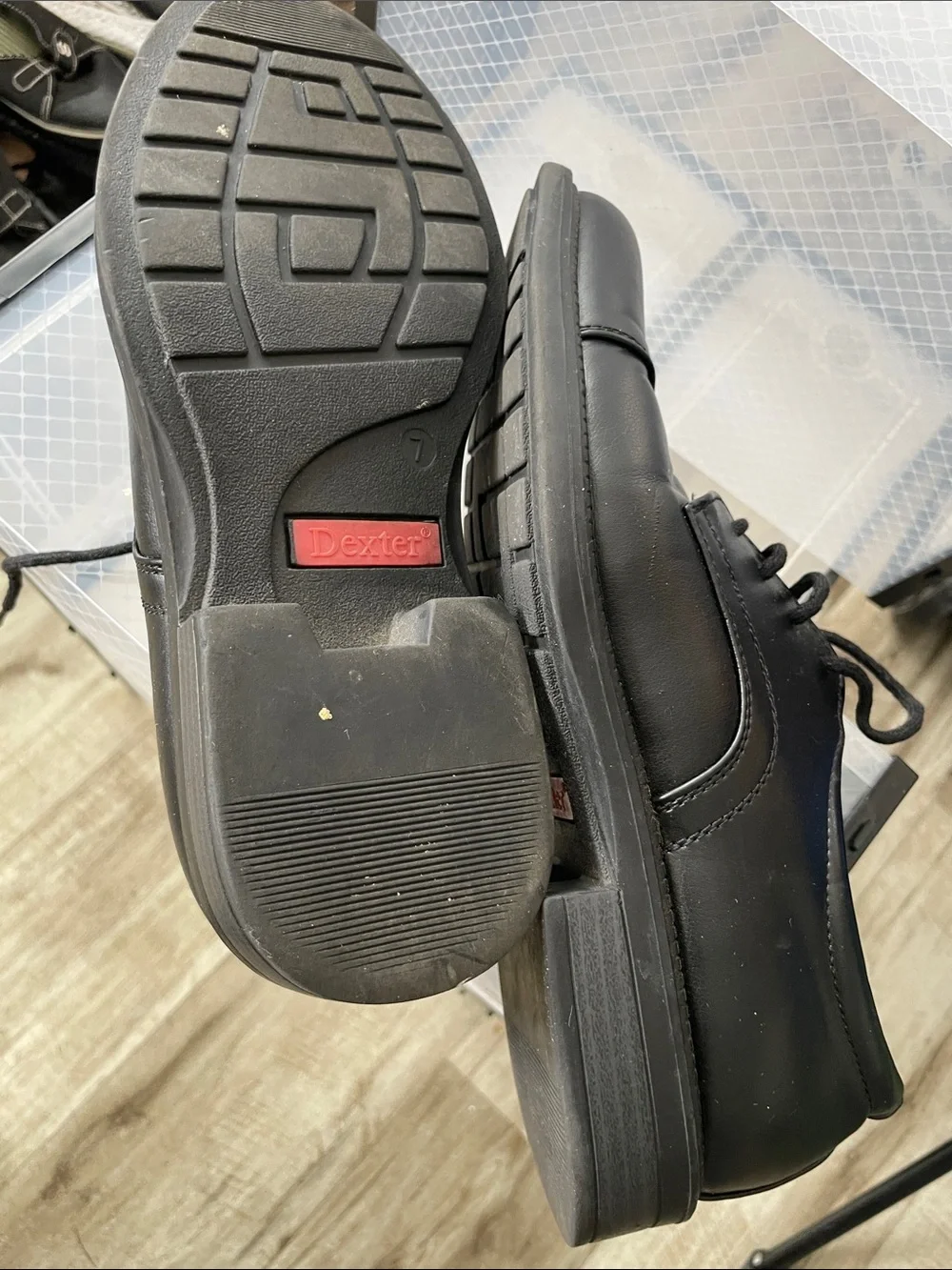 Dexter classic black